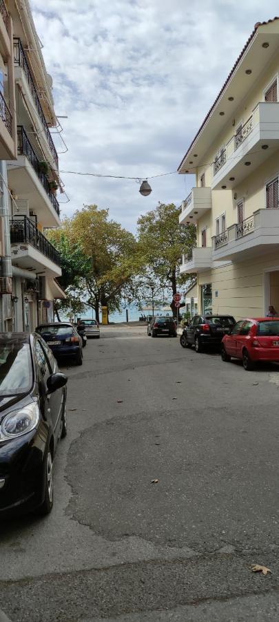 A Cozy And Warm Place At The Beach Of Gribovo Nafpaktos Exterior photo